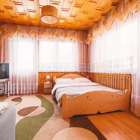 Holiday home Dom Na Podhalanskiej