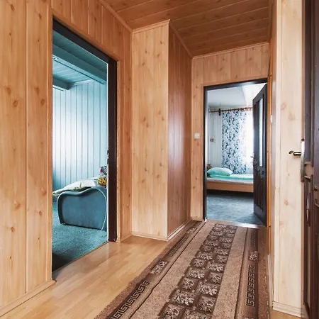 Holiday home Dom Na Podhalanskiej