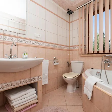 Dom Na Podhalanskiej Holiday home *